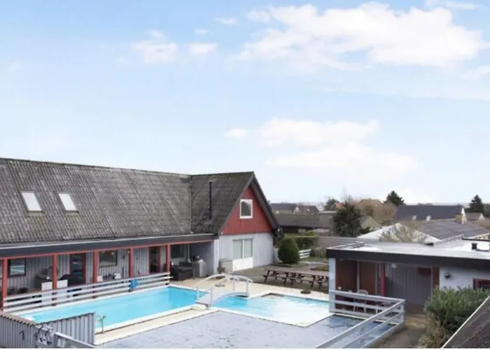 Lejlighed/rækkehus Med Adgang Til Pool. Vipperod