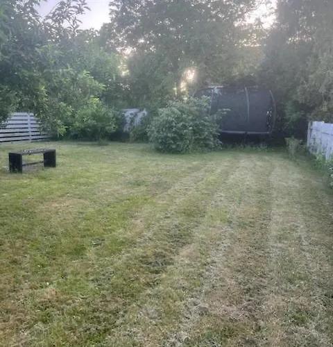 Lejlighed Lejlighed/rækkehus Med Adgang Til Pool.